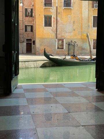Apartment San Marco With Canal View Venice