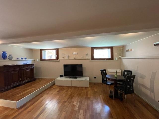 San Marco With Canal View Apartment *